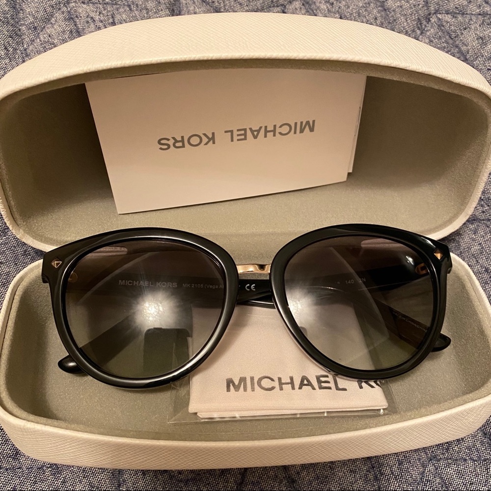 Michael Kors sun glasses